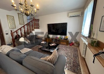 Soggiorno - Casa semi indipendente Via Giuseppe Stefani
 
70, Ferrara - foto 6