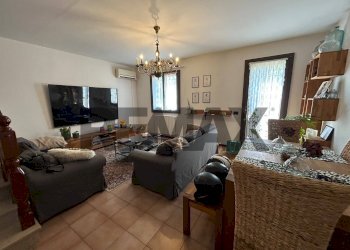 Soggiorno - Casa semi indipendente Via Giuseppe Stefani
 
70, Ferrara - foto 8