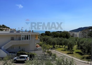 Edificio all\'aperto - Four-room apartment Viale dell'Emigrante
82, Mattinata - photo 19