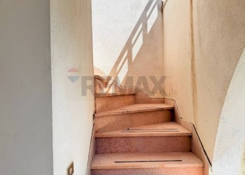 Scale - Four-room apartment Viale dell'Emigrante
82, Mattinata - photo 28
