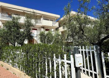 Edificio all\'aperto - Four-room apartment Viale dell'Emigrante
82, Mattinata - photo 35