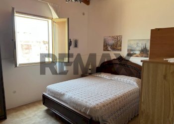 Camera / camera da letto - Villa Via Garda
 
9, Melilli - foto 10