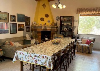 Sala da pranzo - Villa Via Garda
 
9, Melilli - foto 16