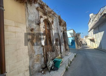 Edificio all\'aperto - Casa indipendente via regina margherita
 
34, Pachino - foto 10