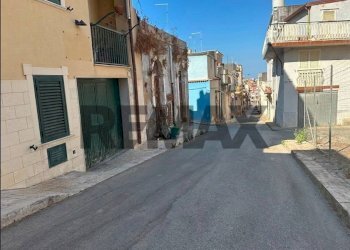 Edificio all\'aperto - Casa indipendente via regina margherita
 
34, Pachino - foto 12