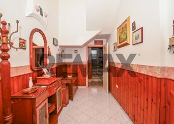 Hall / corridoio - Casa semi indipendente via caruso
 
16, Pachino - foto 8