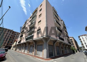 Edificio all\'aperto - Four-room apartment Corso Berio
 
26, Cairo Montenotte - photo 1