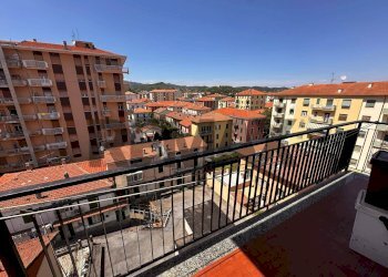Balcone - Four-room apartment Corso Berio
 
26, Cairo Montenotte - photo 4