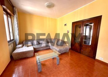 Soggiorno - Four-room apartment Corso Berio
 
26, Cairo Montenotte - photo 8