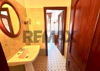 Bagno - Four-room apartment Corso Berio
 
26, Cairo Montenotte - photo 16