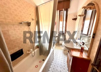 Bagno - Four-room apartment Corso Berio
 
26, Cairo Montenotte - photo 17