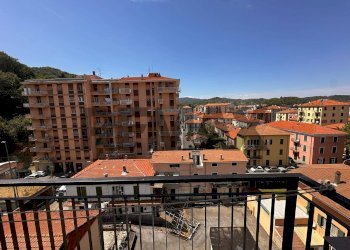 Balcone - Four-room apartment Corso Berio
 
26, Cairo Montenotte - photo 21