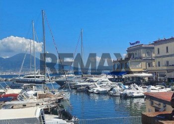 Vista dell\'acqua - Attività Commerciale Via Luculliana
2, Napoli - foto 1