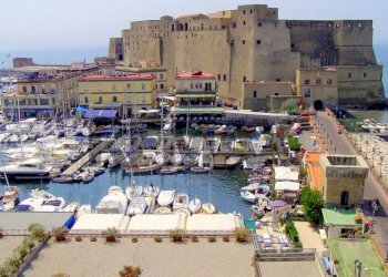 Vista dell\'acqua - Attività Commerciale Via Luculliana
2, Napoli - foto 9