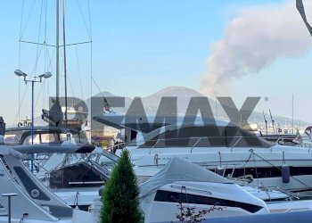 Edificio all\'aperto - Attività Commerciale Via Luculliana
2, Napoli - foto 14