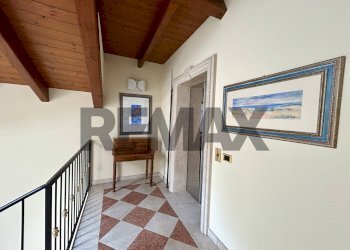 Hall / corridoio - Commercial Premises via Giorgio Oprandi
2, Lovere - photo 14