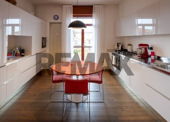 Cucina - Quadrilocale Via Giorgio E Guido Paglia
 
26, Bergamo - foto 15