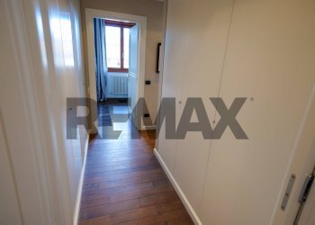 Hall / corridoio - Quadrilocale Via Giorgio E Guido Paglia
 
26, Bergamo - foto 25