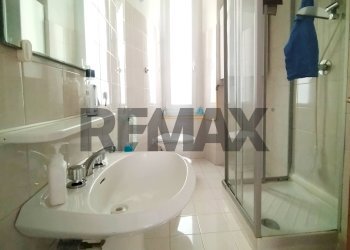 Bagno - Two-room apartment Corso Giuseppe Garibaldi
 
78, Ancona - photo 12