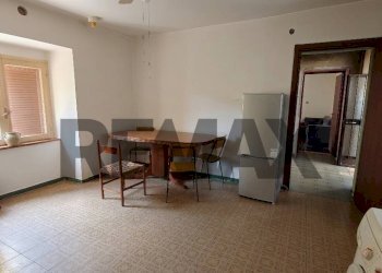 Sala da pranzo - Casa indipendente via Partigiani
 
60, Capizzone - foto 8