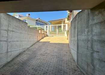 rampa di accesso autorimesse - Villa a Schiera via Pietro Micca
 
15, Carrù - foto 32