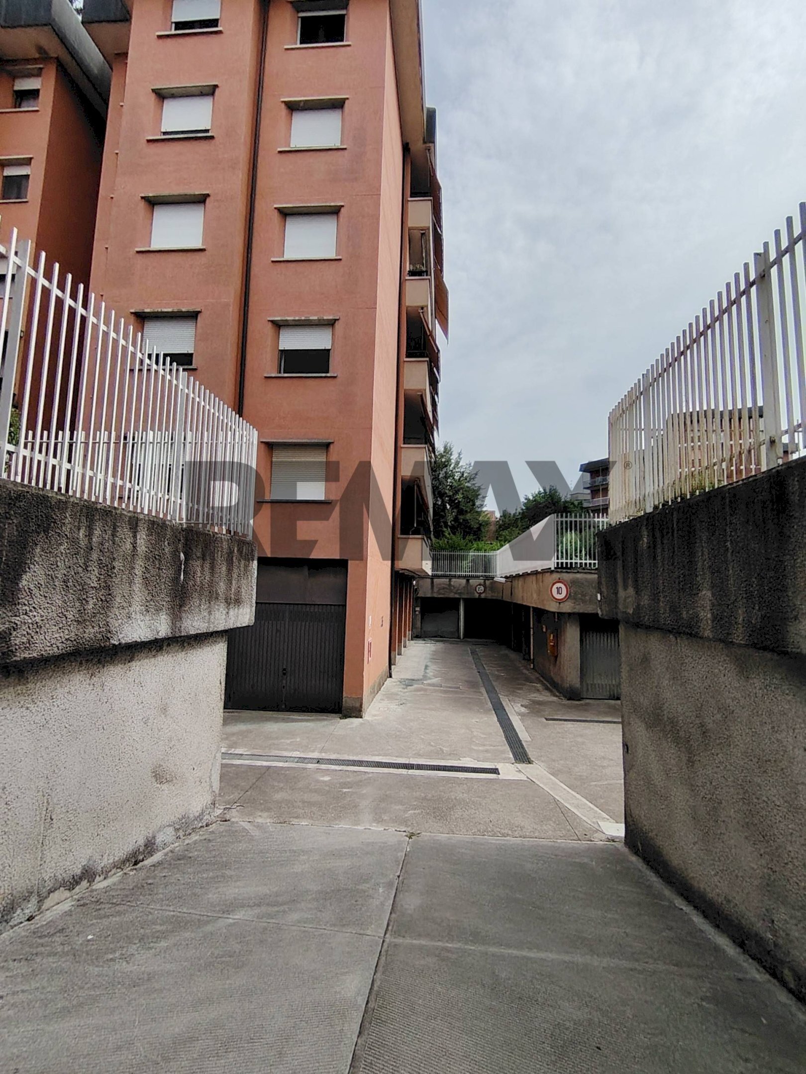Edificio all\'aperto - Box Via Vincenzo Monti
 
5, Rho - foto 1