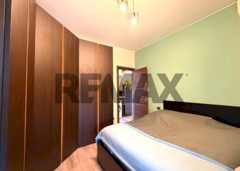 Camera / camera da letto - Three-room apartment Via Rho
14, Milano - photo 13