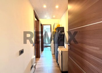 Hall / corridoio - Three-room apartment Via Rho
14, Milano - photo 18