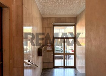 Ricezione / Lobby - Three-room apartment Via Rho
14, Milano - photo 21