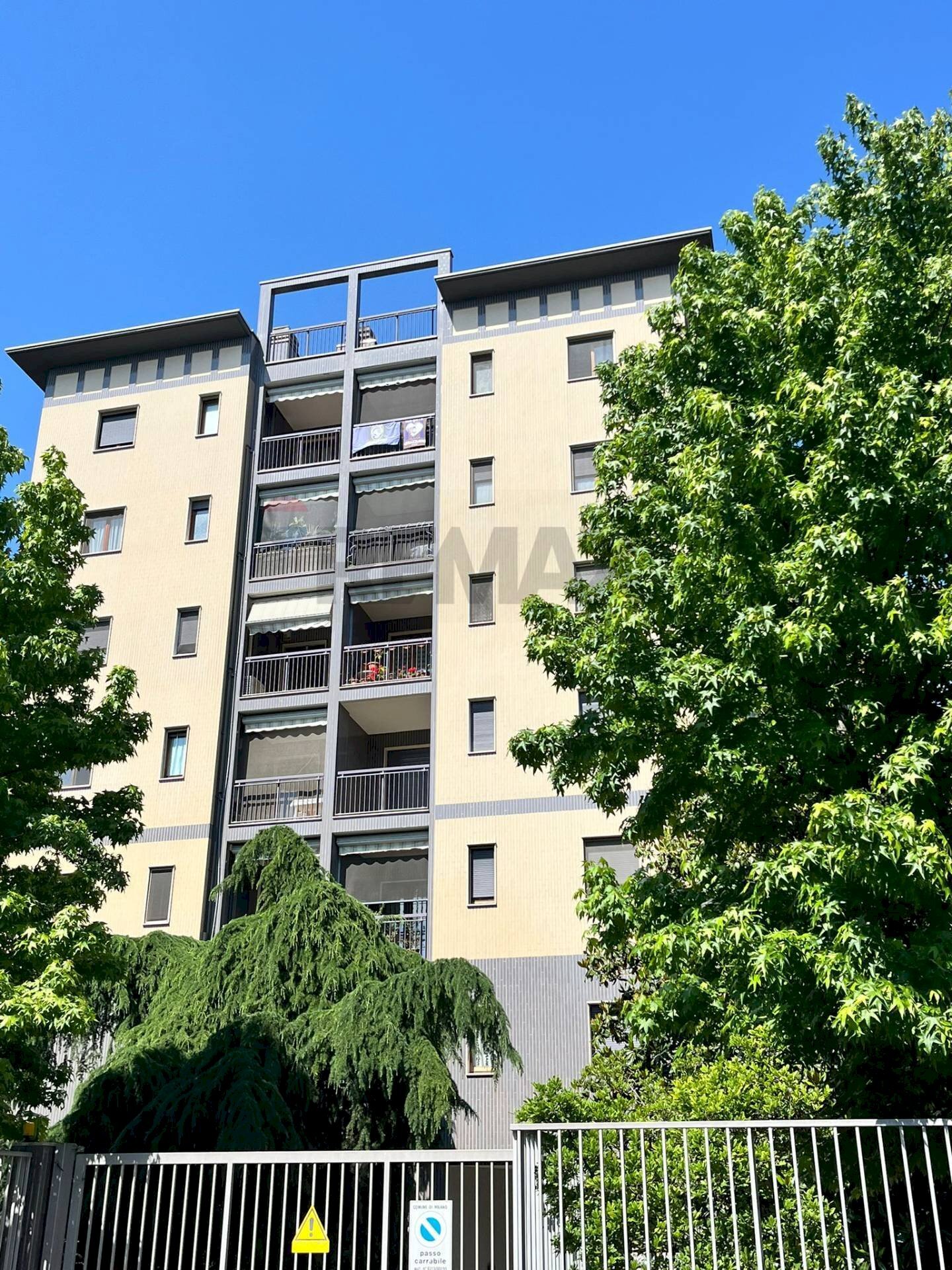 Edificio all\'aperto - Trilocale via Quarto Cagnino
 
12, Milano - foto 1