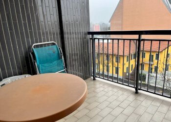 terrazzino  lato cucina - Trilocale via Quarto Cagnino
 
12, Milano - foto 15