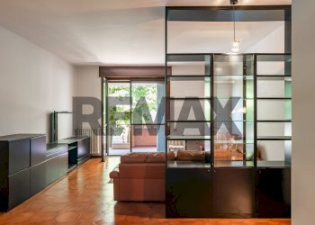 Soggiorno - Four-room apartment via Martiri Cefalonia
53, San Donato Milanese - photo 1