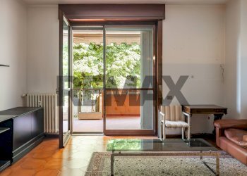 Soggiorno - Four-room apartment via Martiri Cefalonia
53, San Donato Milanese - photo 6
