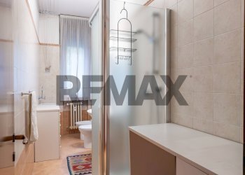 Bagno - Four-room apartment via Martiri Cefalonia
53, San Donato Milanese - photo 38