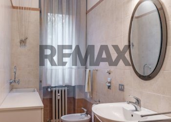Bagno - Four-room apartment via Martiri Cefalonia
53, San Donato Milanese - photo 39