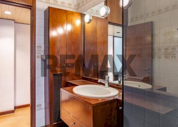 Bagno - Four-room apartment via Martiri Cefalonia
53, San Donato Milanese - photo 47