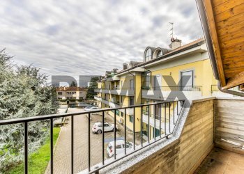 Balcone - Villa Bifamiliare Via Fanti
 
snc, Castano Primo - foto 4