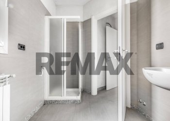Bagno - Villa Bifamiliare Via Fanti
 
snc, Castano Primo - foto 13