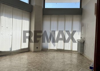 Stanza vuota - Shop via Pisacane
23/A, Busto Arsizio - photo 9