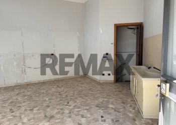 Stanza vuota - Shop via Pisacane
23/A, Busto Arsizio - photo 14