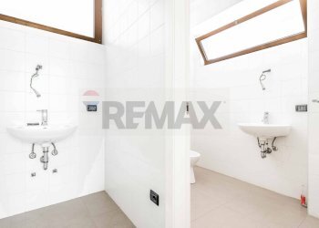 Bagno - Office Via Alberto da Giussano
21, Castellanza - photo 9