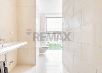 Bagno - Office Via Alberto da Giussano
21, Castellanza - photo 17