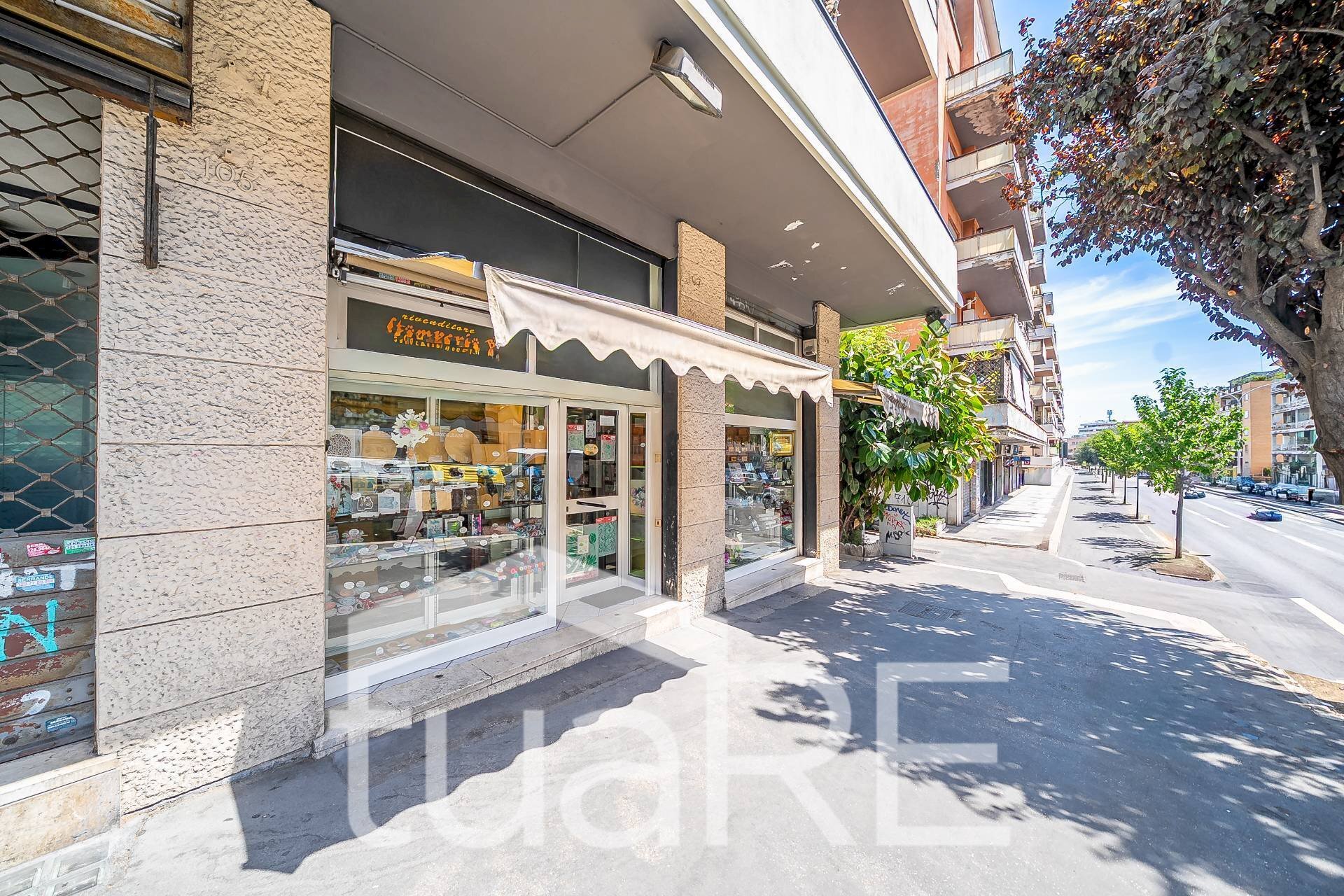 Foto 2 - Negozio Via Baldo Degli Ubaldi, Roma - foto 2