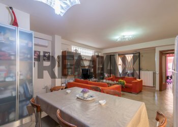 Sala da pranzo - Appartamento via Placido Rizzotto
 
39, Vittoria - foto 9