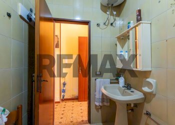 Bagno - Four-room apartment via Guido De Ruggero
 
140, Vittoria - photo 10