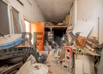 Dispensa di stoccaggio - Four-room apartment via Guido De Ruggero
 
140, Vittoria - photo 11