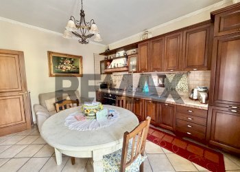 Cucina - Villa TRAVERSA III CESARE PAVESE
 
64, Mugnano di Napoli - photo 17