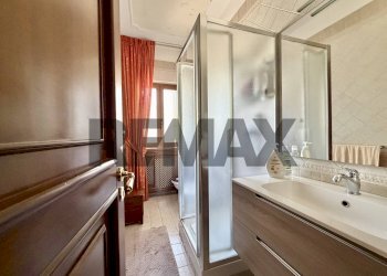 Bagno - Villa TRAVERSA III CESARE PAVESE
 
64, Mugnano di Napoli - photo 22