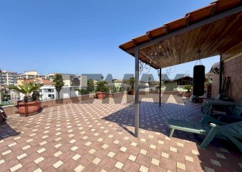 Terrazza - Villa TRAVERSA III CESARE PAVESE
 
64, Mugnano di Napoli - photo 44