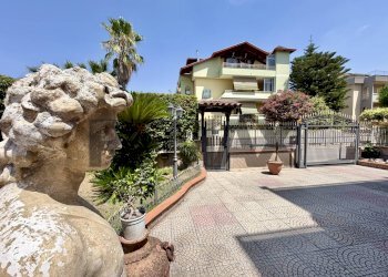 Casa all\'aperto - Villa TRAVERSA III CESARE PAVESE
 
64, Mugnano di Napoli - photo 69